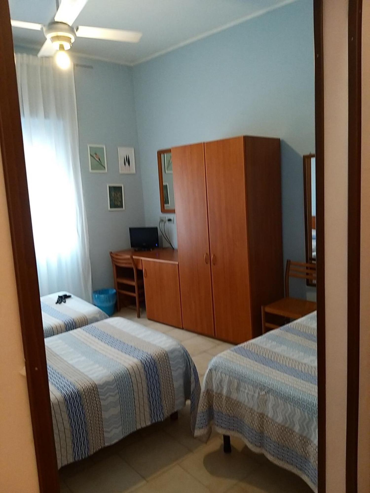 Hostal D'Annunzio House Чезано-Босконе Экстерьер фото